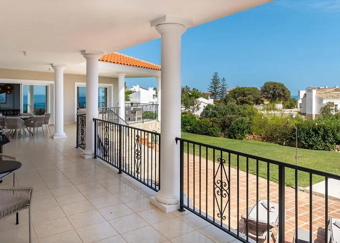 La Perla بيت للعطل